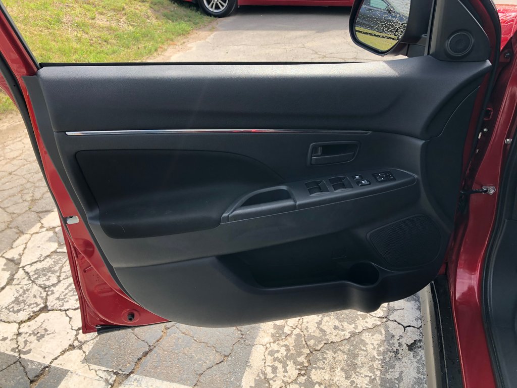 2022 Mitsubishi RVR ES - hands free, reverse camera, cruise control in Kentville, Nova Scotia - 14 - w1024h768px