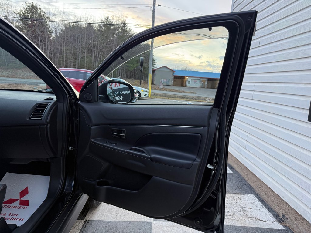 2022 Mitsubishi RVR LE, keyless entry, apple car play/android auto in Kentville, Nova Scotia - 19 - w1024h768px