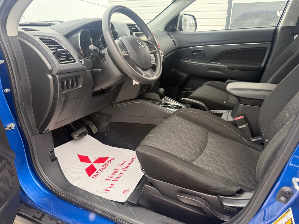 2022 Mitsubishi RVR ES, keyless entry, backup camera, Bluetooth in COLDBROOK, Nova Scotia - 9 - w1024h768px