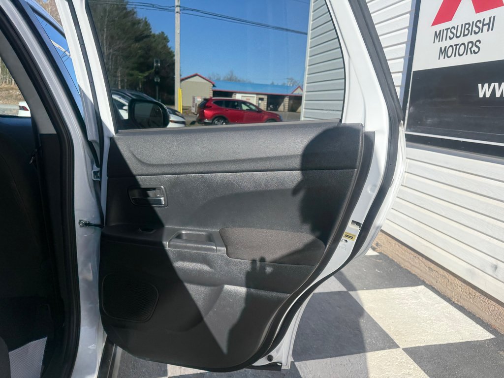 2022 Mitsubishi RVR SE, keyless entry, Cruise control, Bluetooth in COLDBROOK, Nova Scotia - 16 - w1024h768px