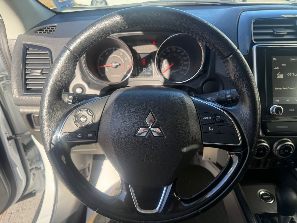 2022 Mitsubishi RVR SE, keyless entry, Cruise control, Bluetooth in COLDBROOK, Nova Scotia - 10 - w1024h768px