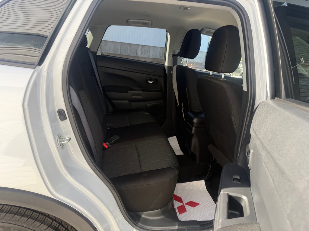 2022 Mitsubishi RVR SE, keyless entry, Cruise control, Bluetooth in COLDBROOK, Nova Scotia - 17 - w1024h768px