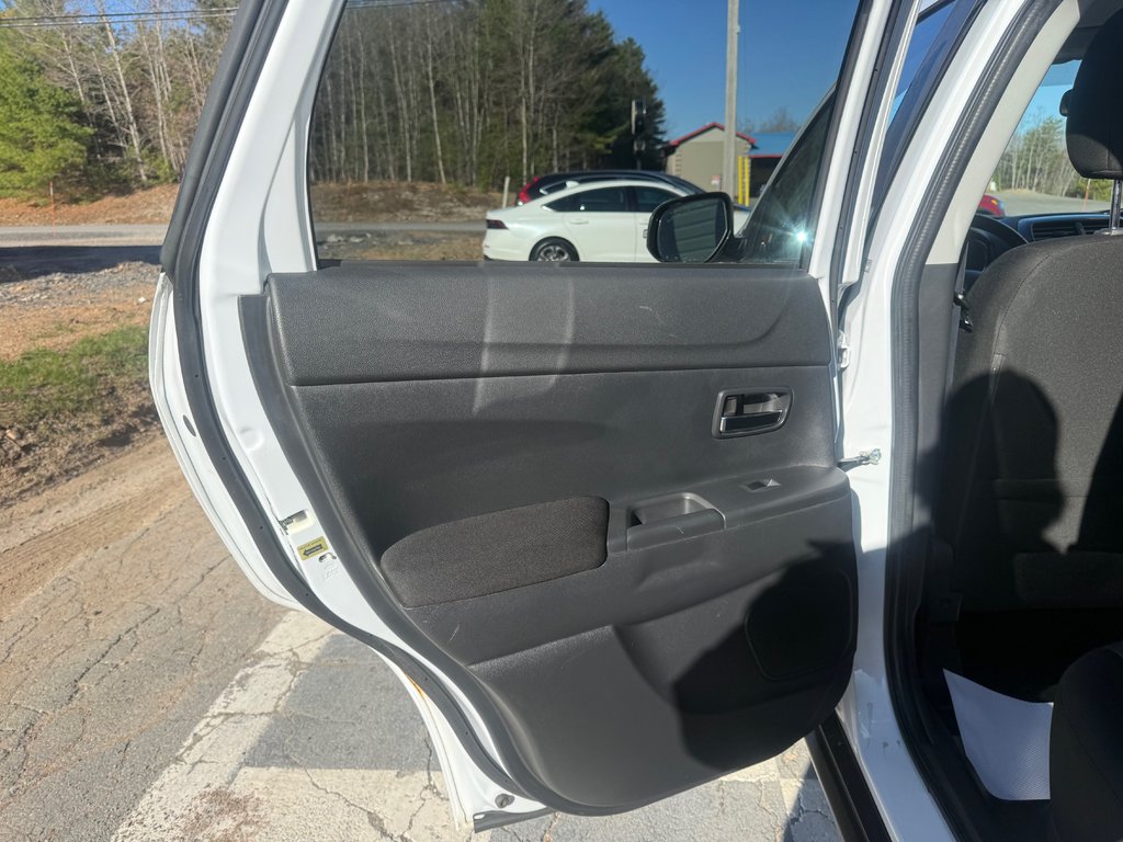 2022 Mitsubishi RVR SE, keyless entry, Cruise control, Bluetooth in COLDBROOK, Nova Scotia - 13 - w1024h768px