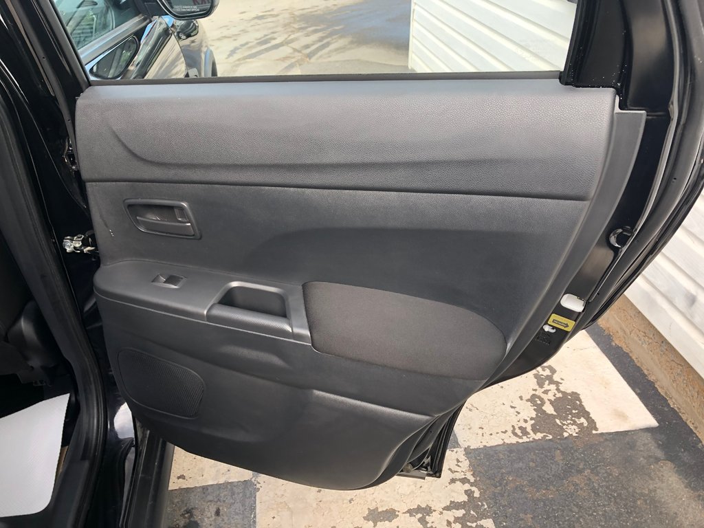2023 Mitsubishi RVR ES - reverse camera, hands free, cruise control in Kentville, Nova Scotia - 18 - w1024h768px