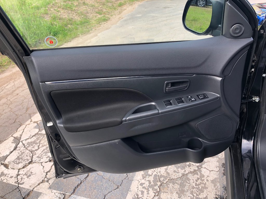 2023 Mitsubishi RVR ES - reverse camera, hands free, cruise control in Kentville, Nova Scotia - 13 - w1024h768px