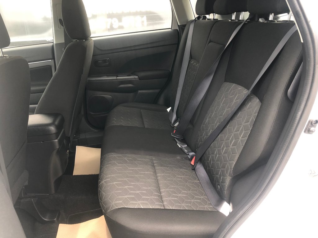 2023 Mitsubishi RVR ES - Reverse Camera, AWD, Heated Seats in Kentville, Nova Scotia - 17 - w1024h768px