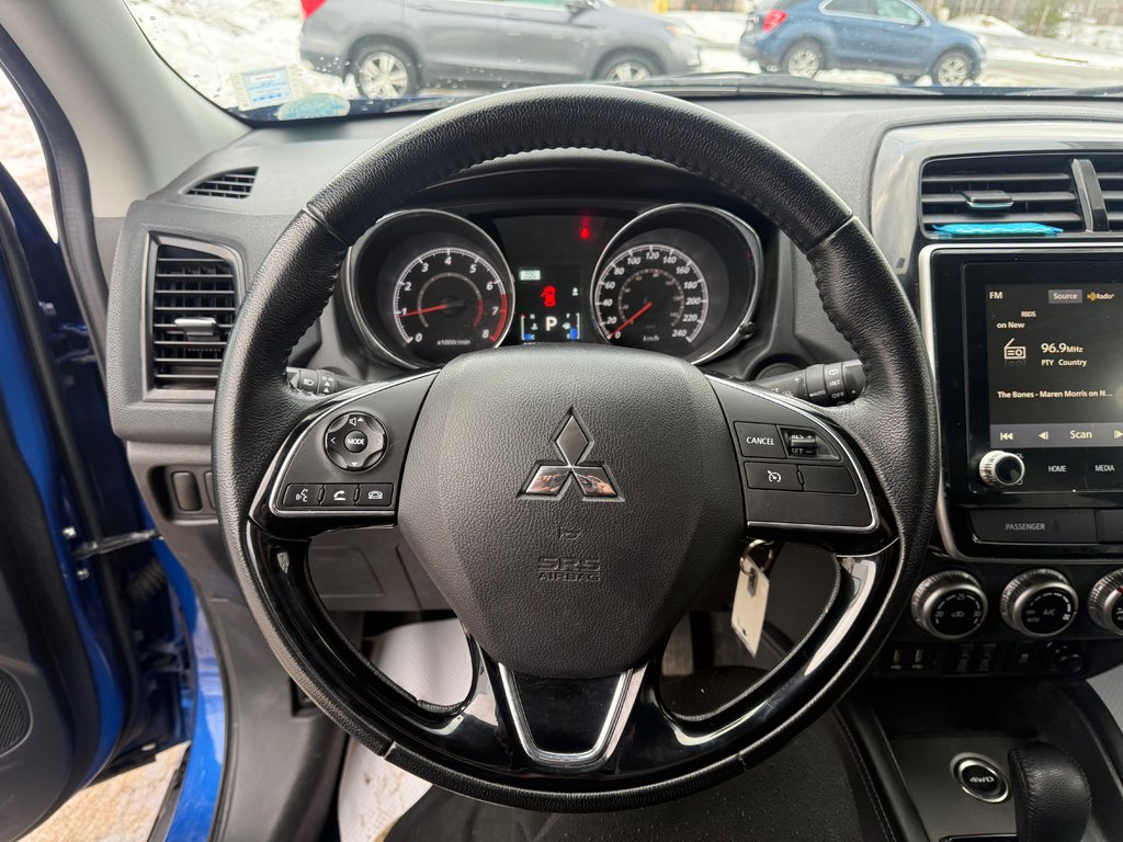 2023 Mitsubishi RVR SE, keyless entry, backup camera, Bluetooth in Kentville, Nova Scotia - 10 - w1024h768px