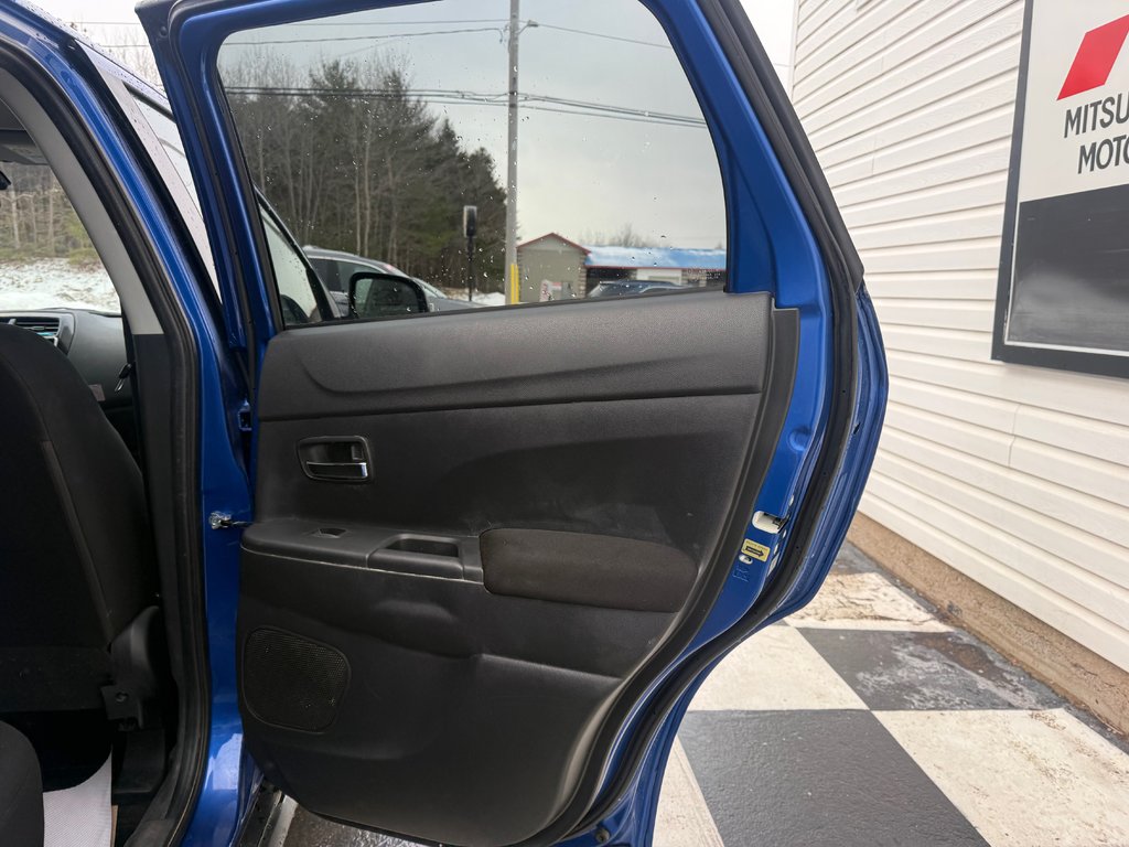 2023 Mitsubishi RVR SE, keyless entry, backup camera, Bluetooth in Kentville, Nova Scotia - 16 - w1024h768px