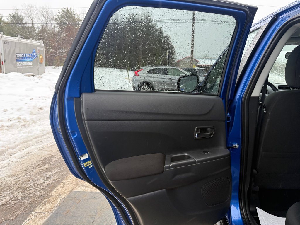 2023 Mitsubishi RVR SE, keyless entry, backup camera, Bluetooth in Kentville, Nova Scotia - 13 - w1024h768px