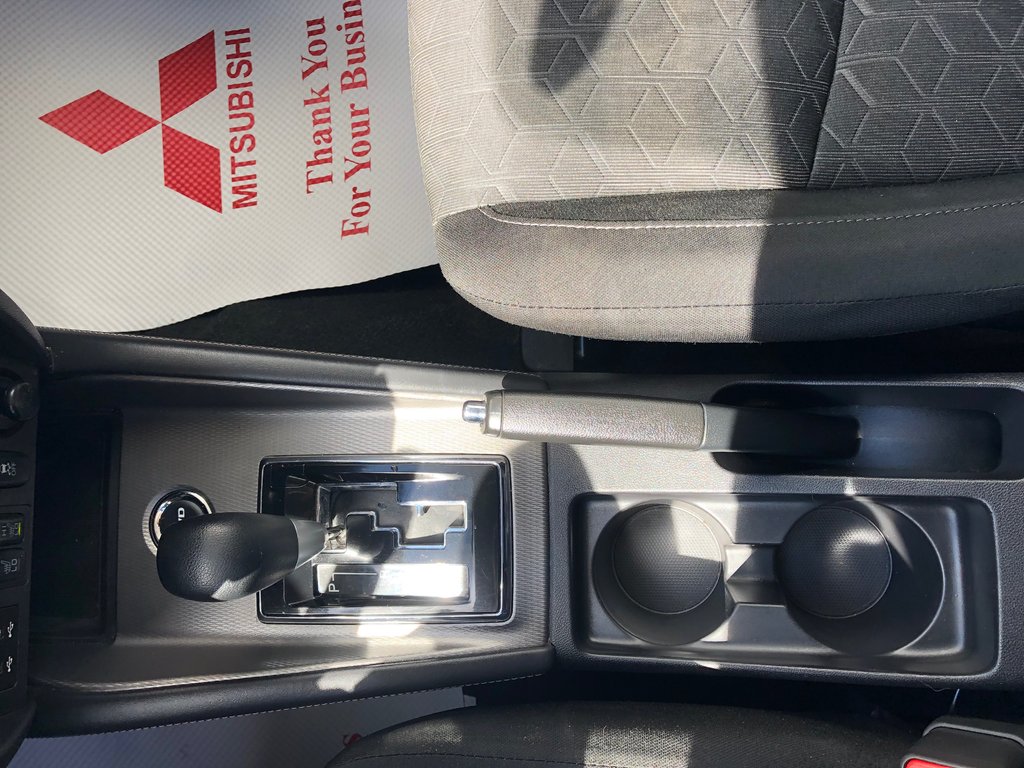 2024 Mitsubishi RVR ES - Reverse Camera, Carplay, Heated Seats in COLDBROOK, Nova Scotia - 14 - w1024h768px