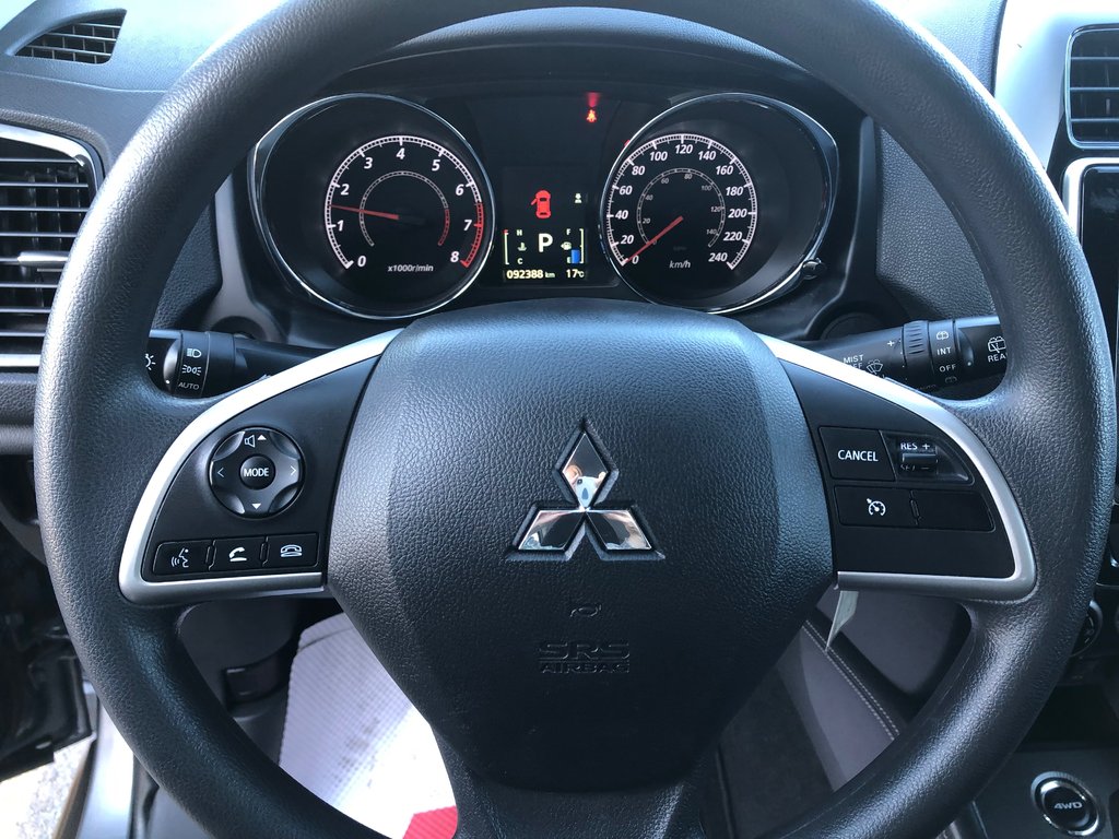 2024 Mitsubishi RVR ES - Reverse Camera, Carplay, Heated Seats in COLDBROOK, Nova Scotia - 9 - w1024h768px