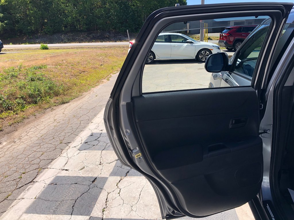 2024 Mitsubishi RVR ES - Reverse Camera, Carplay, Heated Seats in COLDBROOK, Nova Scotia - 15 - w1024h768px