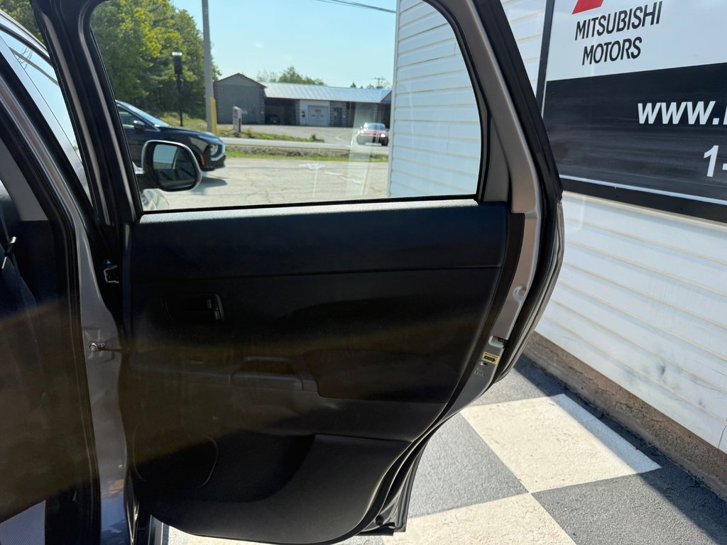 2024 Mitsubishi RVR ES, keyless entry, backup camera, Bluetooth in COLDBROOK, Nova Scotia - 16 - w1024h768px
