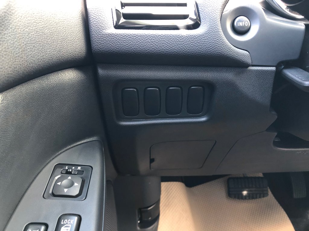 2025 Mitsubishi RVR ES FWD in Kentville, Nova Scotia - 8 - w1024h768px