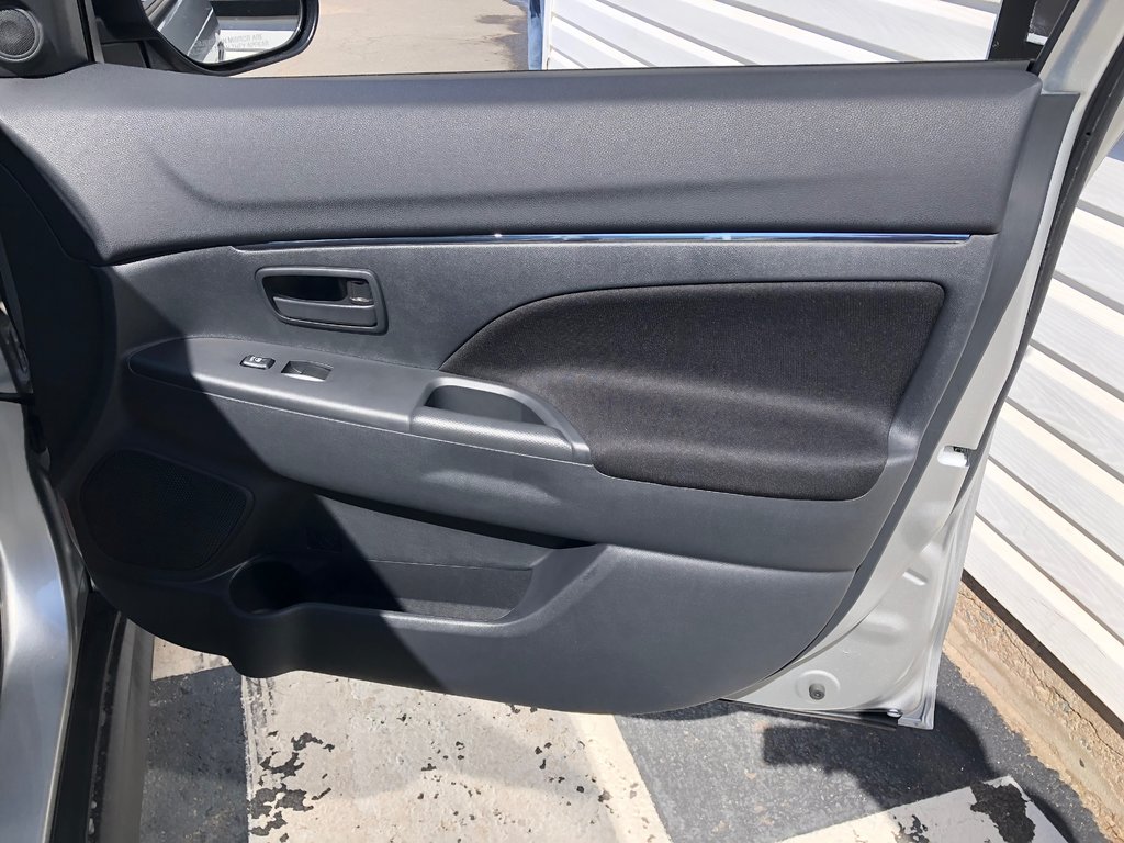 2025 Mitsubishi RVR ES FWD in Kentville, Nova Scotia - 21 - w1024h768px