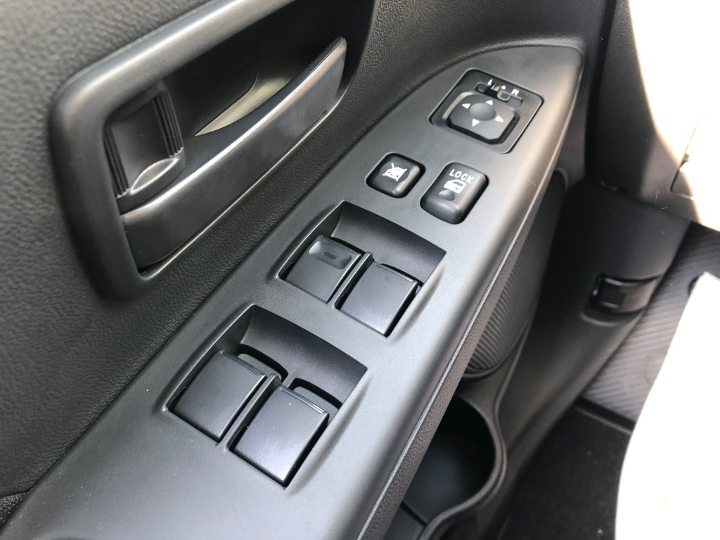 2025 Mitsubishi RVR ES AWC in Kentville, Nova Scotia - 7 - w1024h768px
