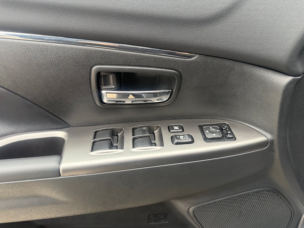 Mitsubishi RVR GT AWC 2025 à Kentville, Nouvelle-Écosse - 8 - w1024h768px