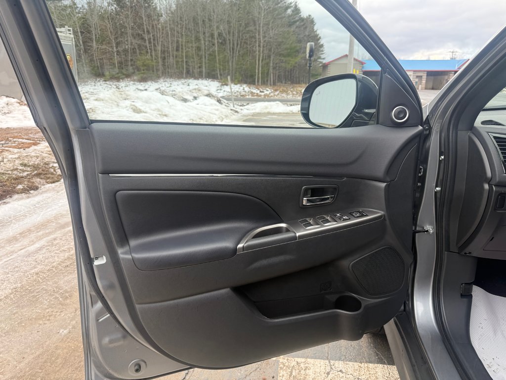Mitsubishi RVR GT AWC 2025 à Kentville, Nouvelle-Écosse - 7 - w1024h768px
