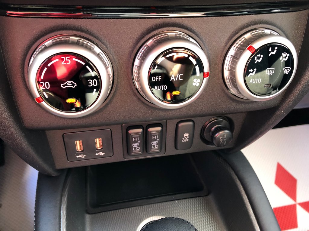 2025 Mitsubishi RVR SE AWC in Kentville, Nova Scotia - 13 - w1024h768px