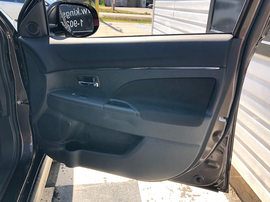 2025 Mitsubishi RVR SE AWC in Kentville, Nova Scotia - 21 - w1024h768px