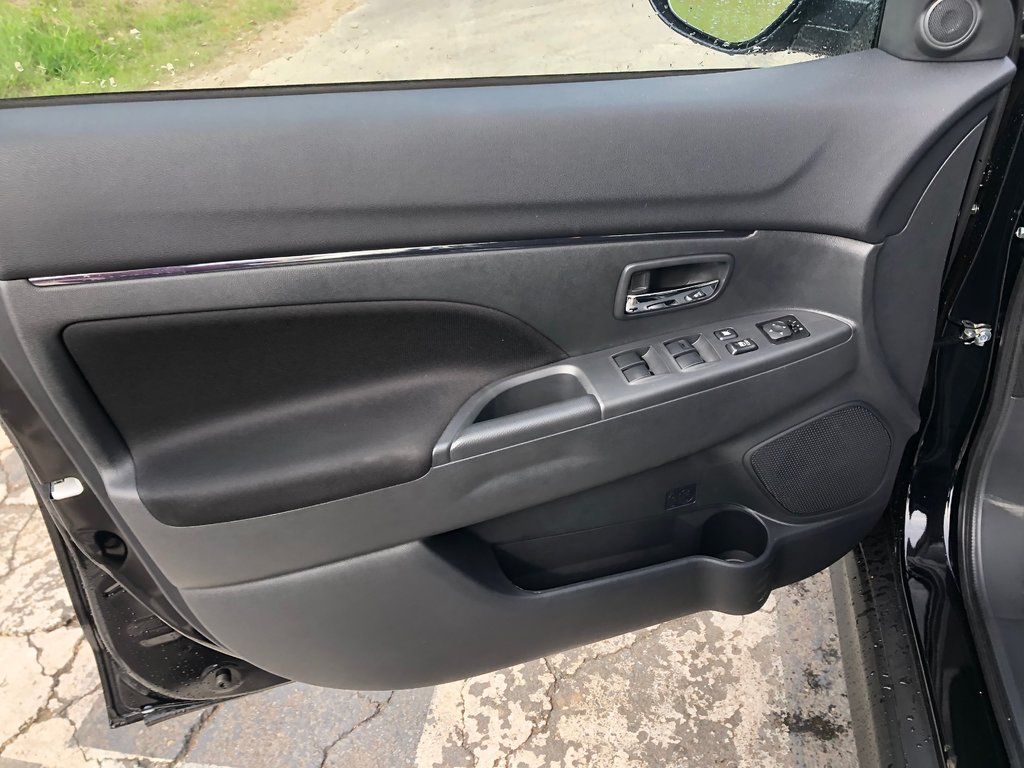 2025 Mitsubishi RVR SE AWC in Kentville, Nova Scotia - 14 - w1024h768px