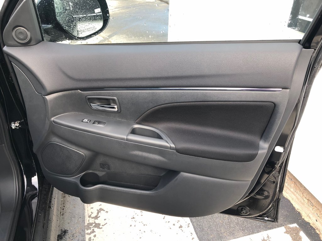 2025 Mitsubishi RVR SE AWC in Kentville, Nova Scotia - 20 - w1024h768px