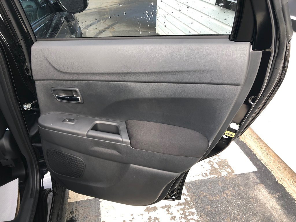 2025 Mitsubishi RVR SE AWC in Kentville, Nova Scotia - 19 - w1024h768px