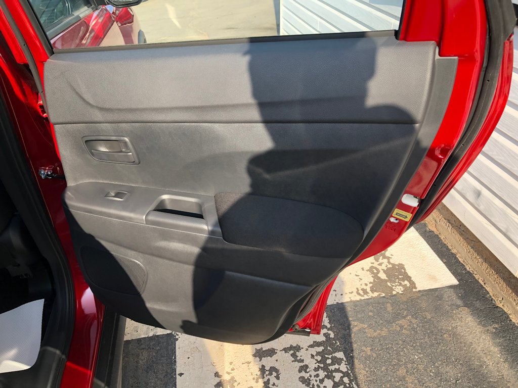 2025 Mitsubishi RVR ES AWC in Kentville, Nova Scotia - 18 - w1024h768px