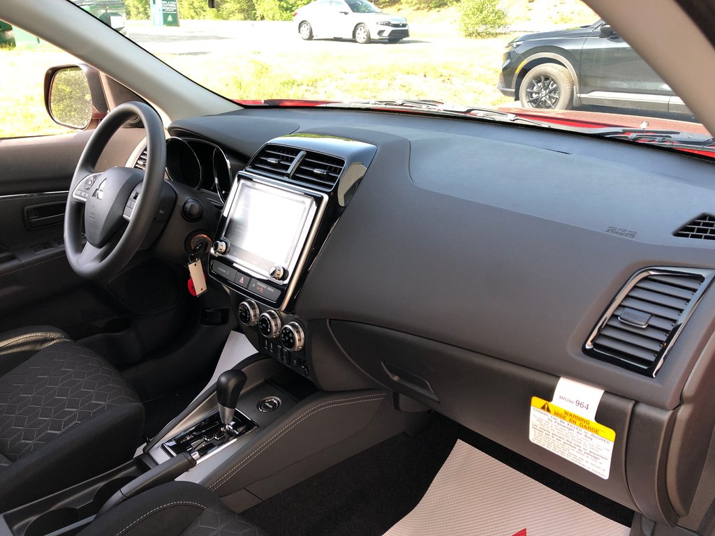 2025 Mitsubishi RVR ES AWC in Kentville, Nova Scotia - 20 - w1024h768px