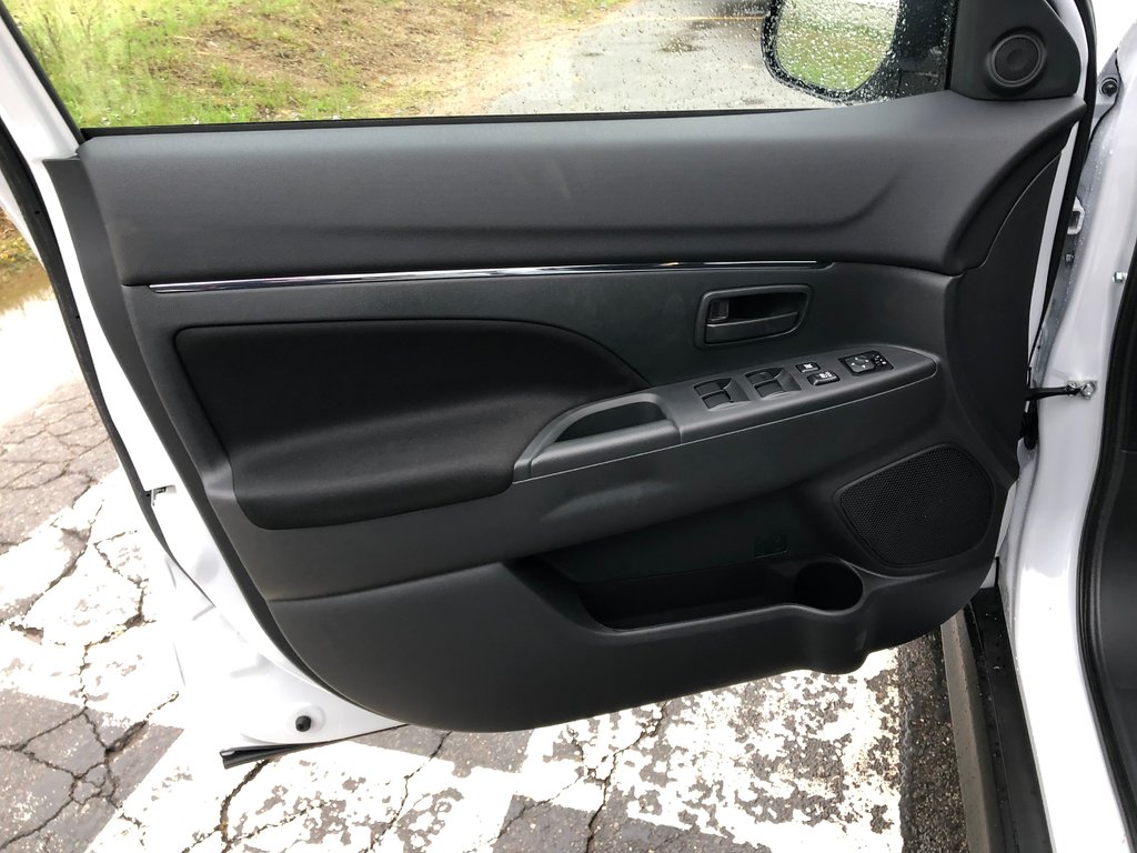 2025 Mitsubishi RVR ES FWD in Kentville, Nova Scotia - 14 - w1024h768px