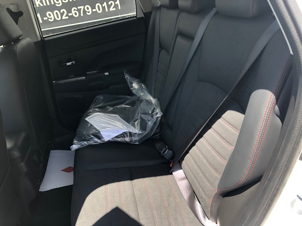 2025 Mitsubishi RVR SEL AWC in Kentville, Nova Scotia - 17 - w1024h768px