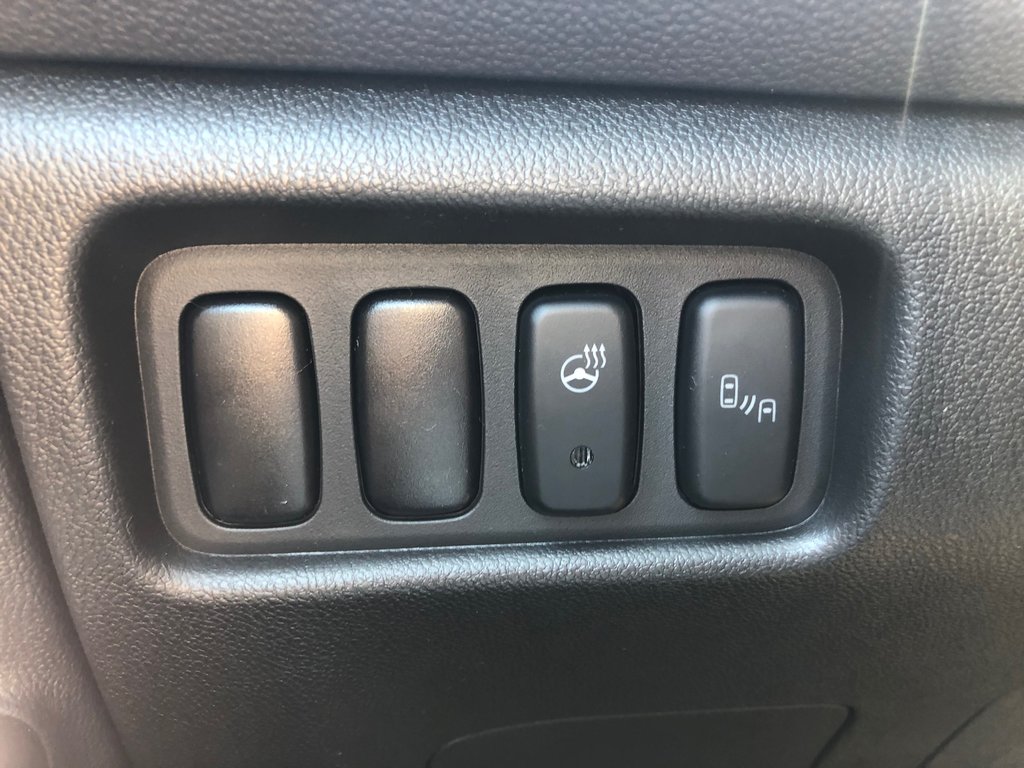 2025 Mitsubishi RVR SEL AWC in Kentville, Nova Scotia - 8 - w1024h768px
