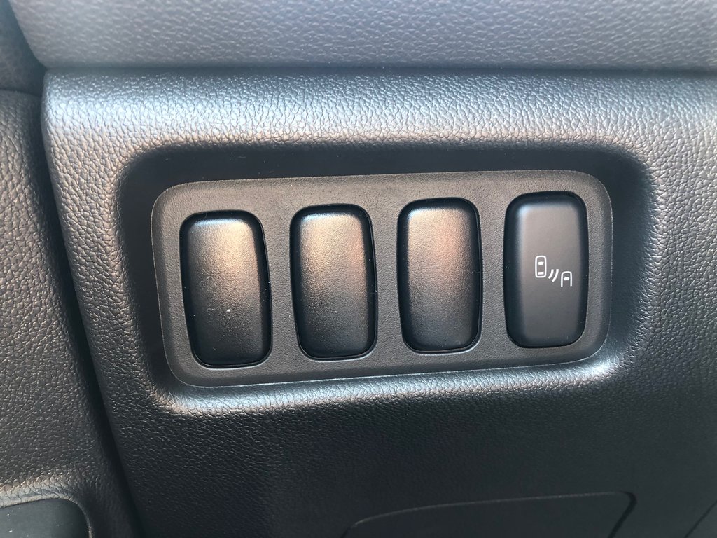 2025 Mitsubishi RVR SE AWC in Kentville, Nova Scotia - 8 - w1024h768px