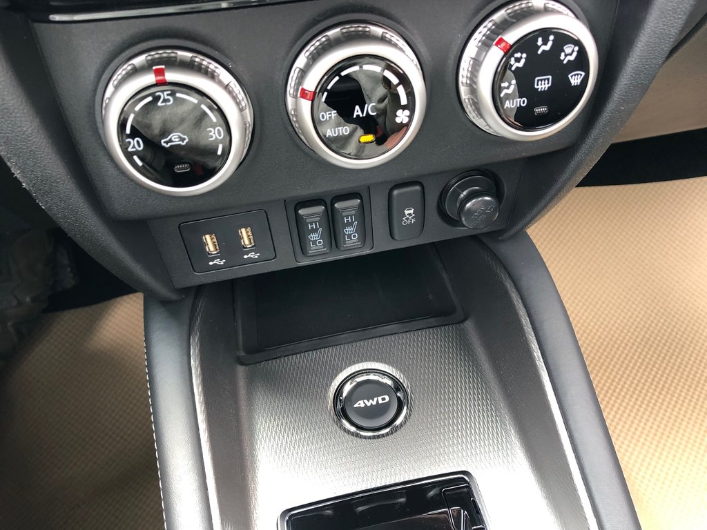 2025 Mitsubishi RVR GT AWC in Kentville, Nova Scotia - 14 - w1024h768px