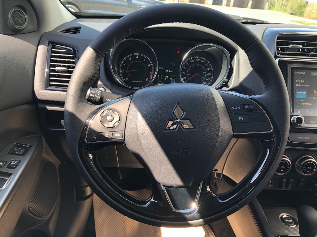 2025 Mitsubishi RVR SEL AWC in Kentville, Nova Scotia - 9 - w1024h768px