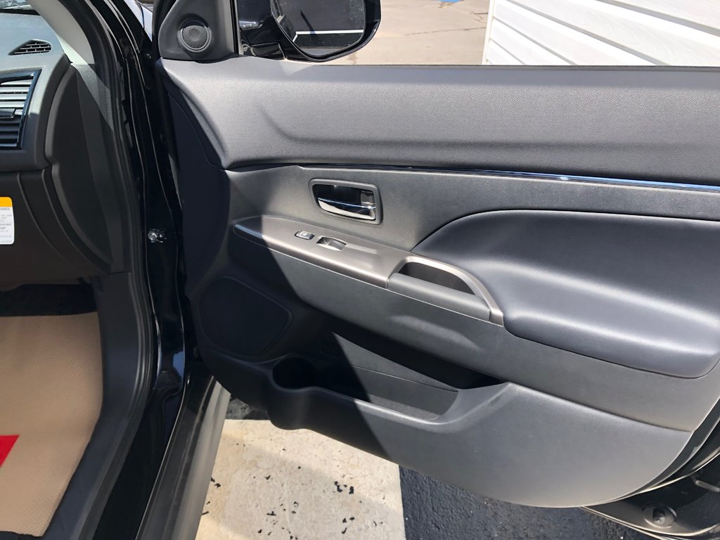 2025 Mitsubishi RVR SEL AWC in Kentville, Nova Scotia - 20 - w1024h768px