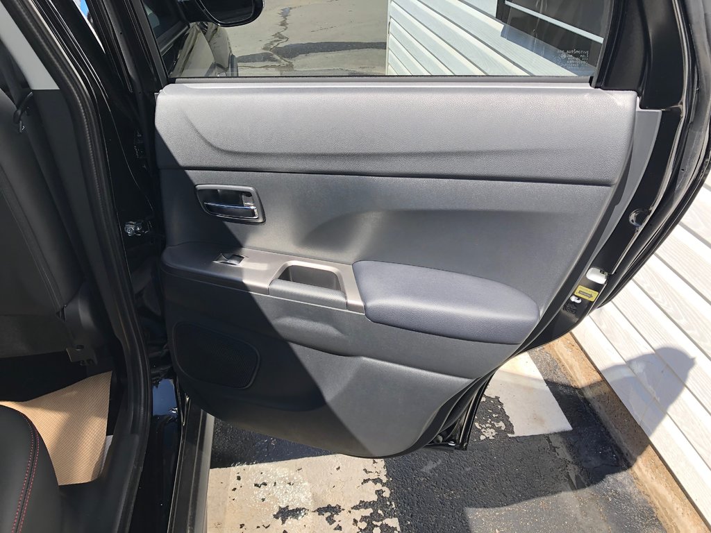 2025 Mitsubishi RVR SEL AWC in Kentville, Nova Scotia - 19 - w1024h768px