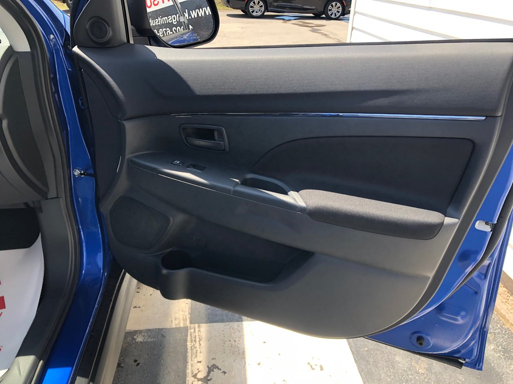 2025 Mitsubishi RVR ES AWC in Kentville, Nova Scotia - 21 - w1024h768px