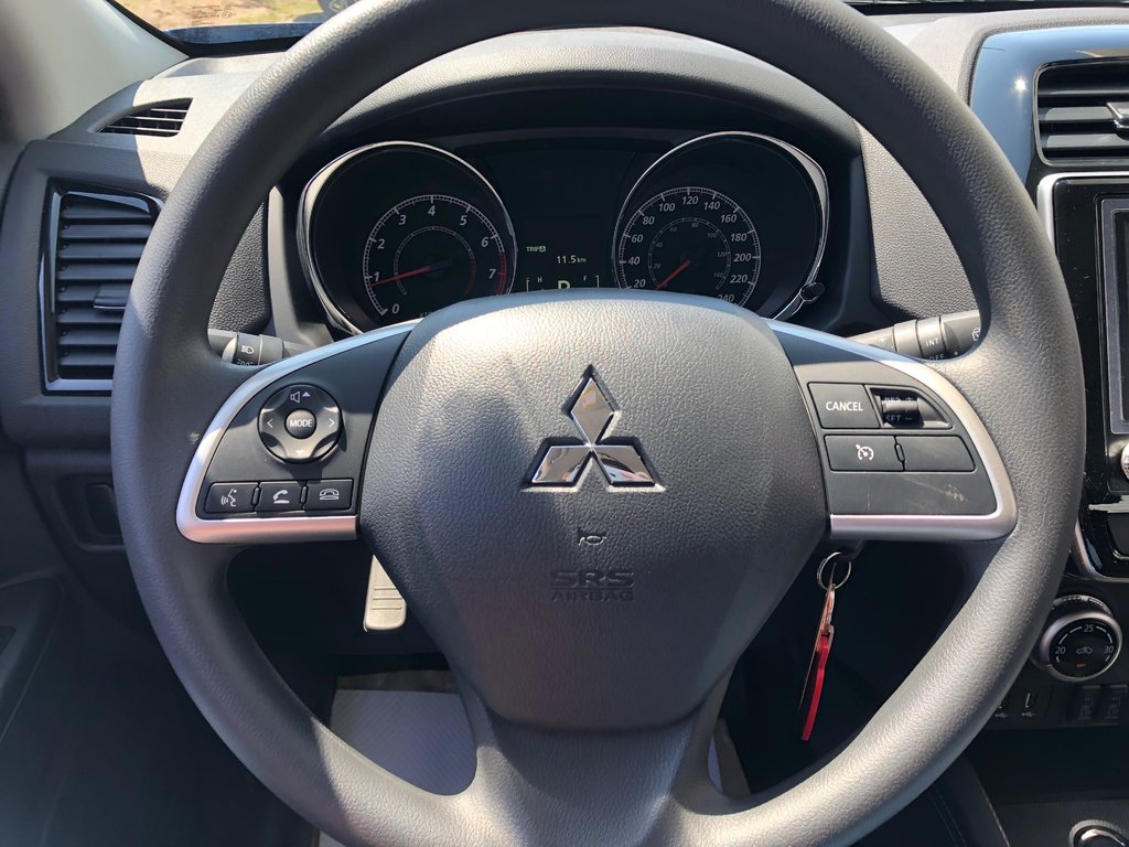 2025 Mitsubishi RVR ES AWC in Kentville, Nova Scotia - 9 - w1024h768px