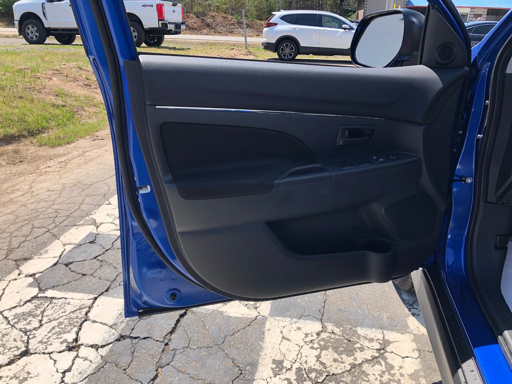 2025 Mitsubishi RVR ES AWC in Kentville, Nova Scotia - 16 - w1024h768px