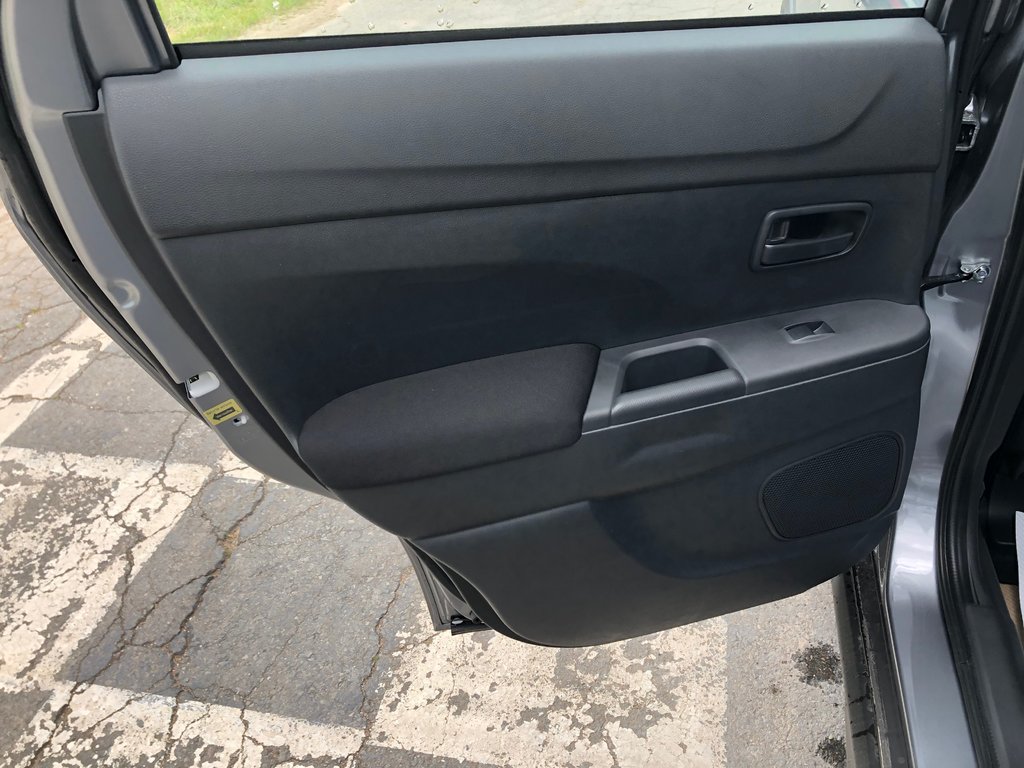 2025 Mitsubishi RVR ES FWD in Kentville, Nova Scotia - 15 - w1024h768px