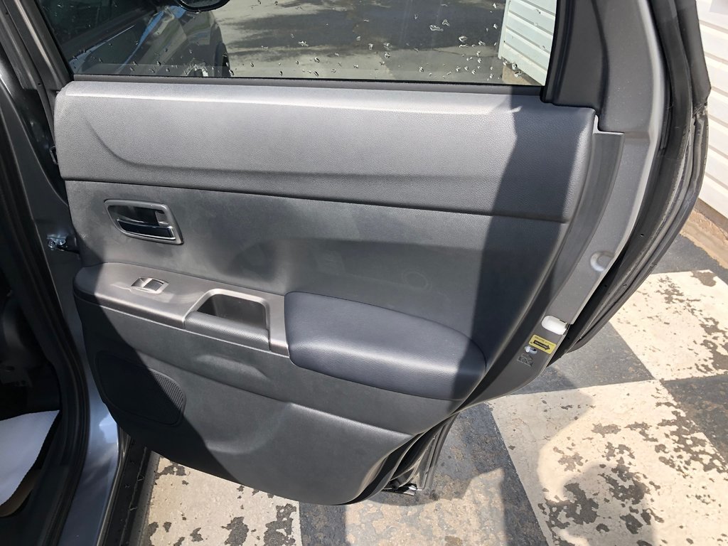 2025 Mitsubishi RVR SEL AWC in Kentville, Nova Scotia - 15 - w1024h768px