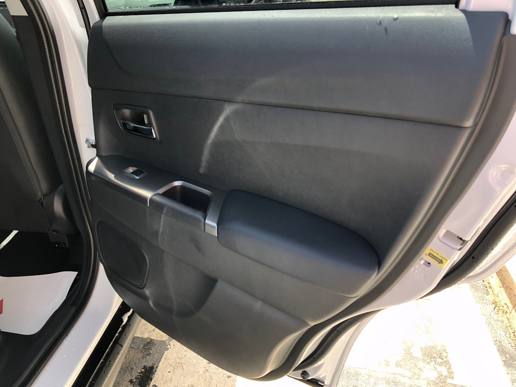 2025 Mitsubishi RVR SEL AWC in Kentville, Nova Scotia - 20 - w1024h768px