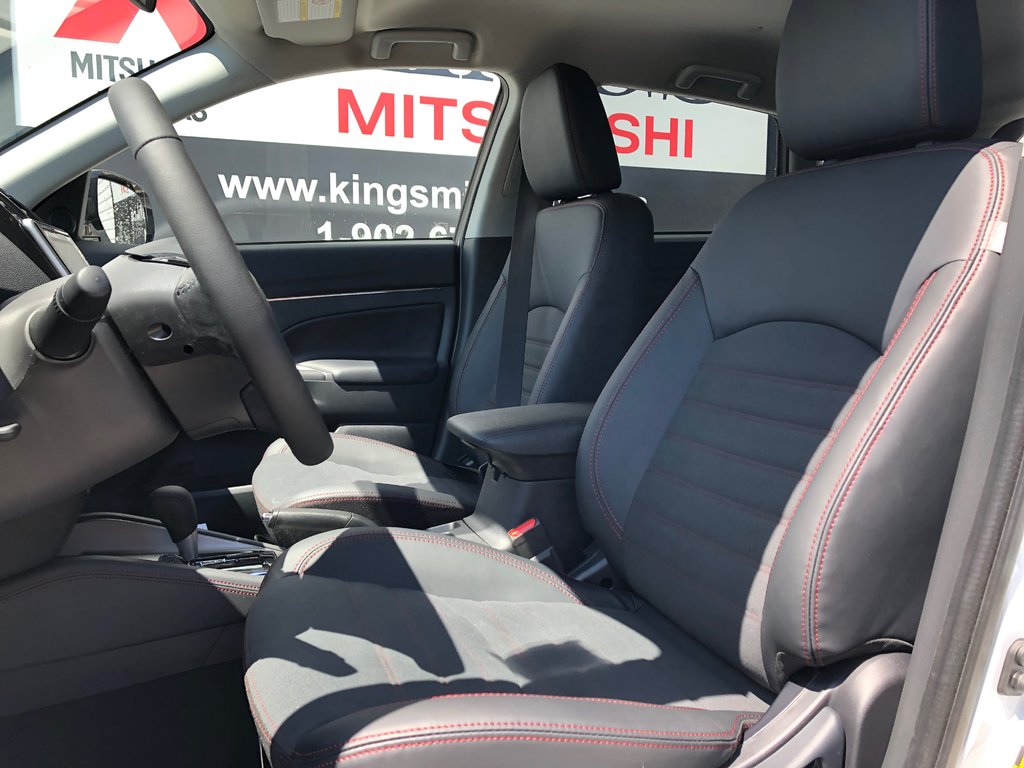 2025 Mitsubishi RVR SEL AWC in Kentville, Nova Scotia - 15 - w1024h768px