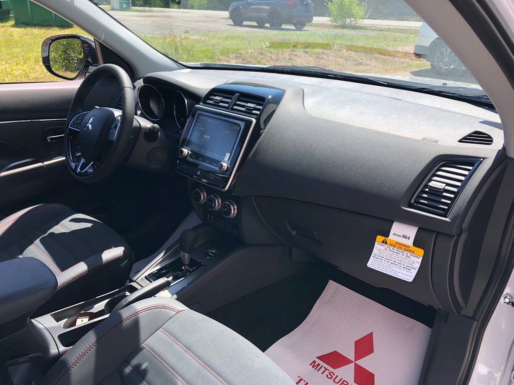 2025 Mitsubishi RVR SEL AWC in Kentville, Nova Scotia - 22 - w1024h768px