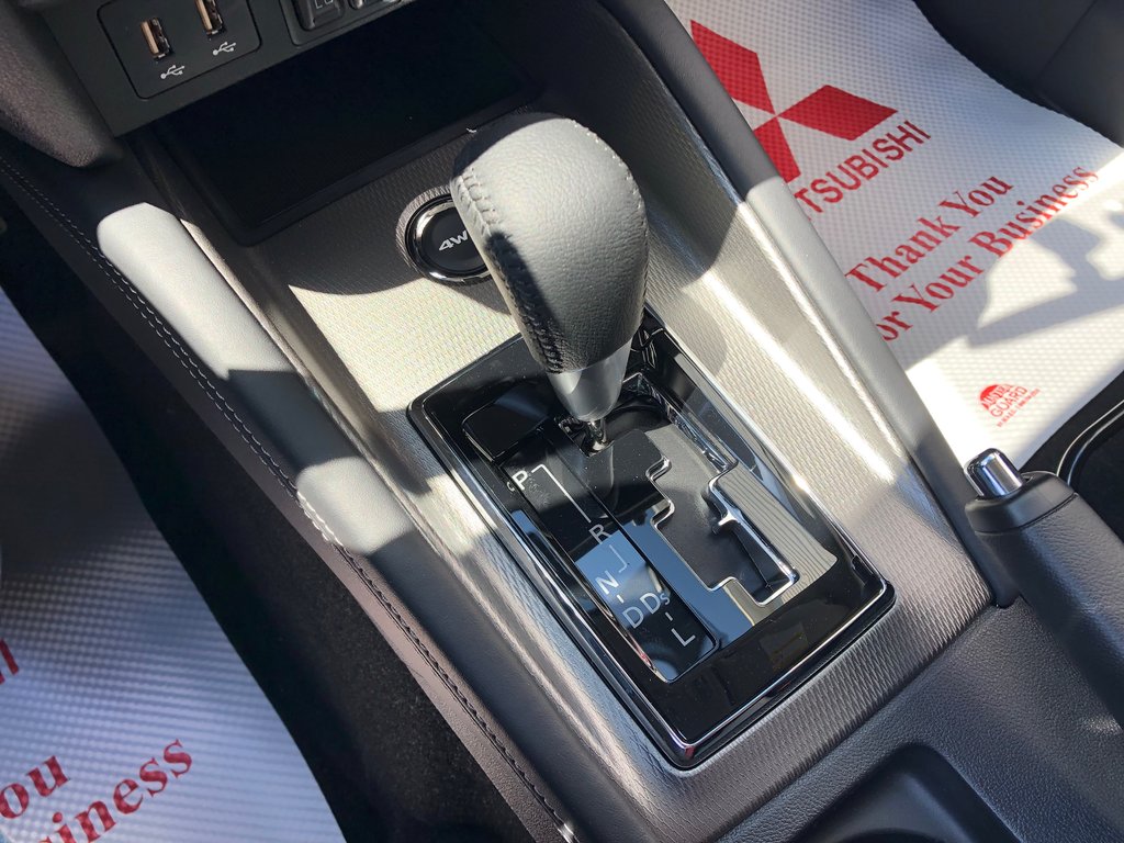 2025 Mitsubishi RVR SE AWC in Kentville, Nova Scotia - 14 - w1024h768px