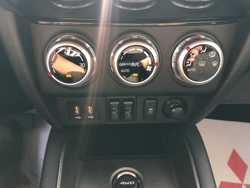 2025 Mitsubishi RVR ES AWC in Kentville, Nova Scotia - 12 - w1024h768px