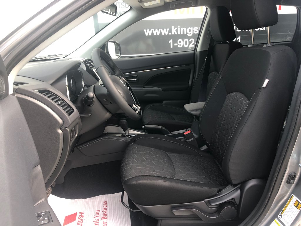 2025 Mitsubishi RVR SE AWC in Kentville, Nova Scotia - 17 - w1024h768px