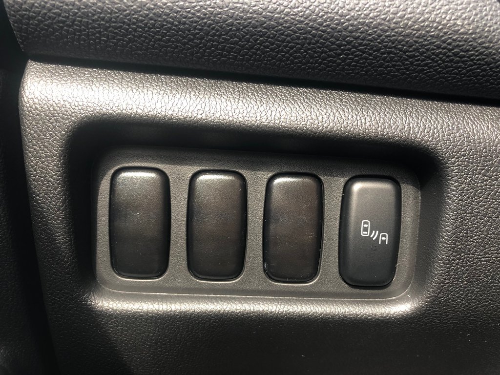 2025 Mitsubishi RVR SE AWC in Kentville, Nova Scotia - 9 - w1024h768px