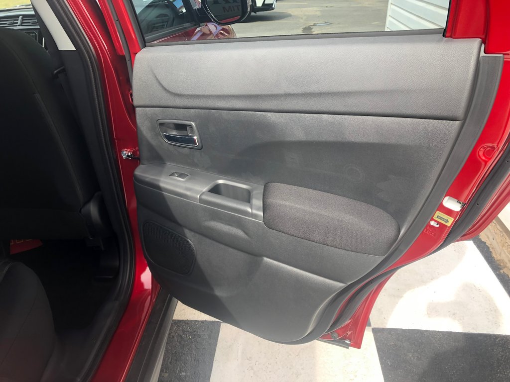 2025 Mitsubishi RVR SE AWC in Kentville, Nova Scotia - 20 - w1024h768px